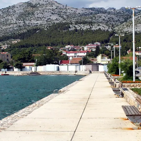 Apartamento By The Sea Starigrad, Paklenica - 25400 *