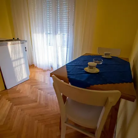 By The Sea Starigrad, Paklenica - 25400 Apartment
