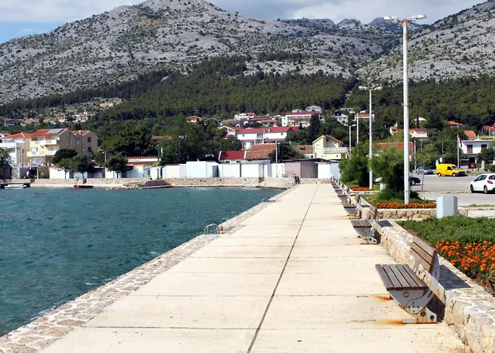 Apartamento By The Sea Starigrad, Paklenica - 25400 *